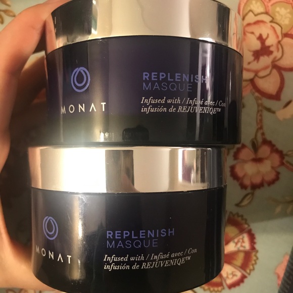 new Monat Replenish Masque - Picture 2 of 3